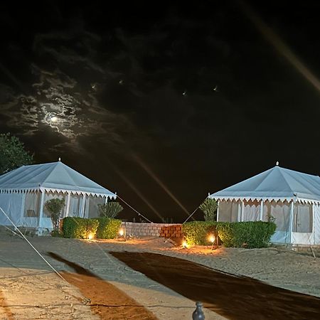 Sunny Desert Camp Kūri 외부 사진