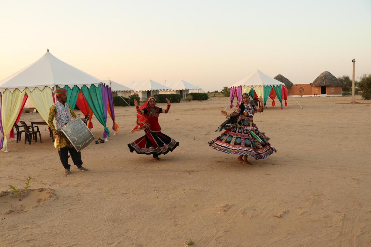 Sunny Desert Camp Kūri 외부 사진