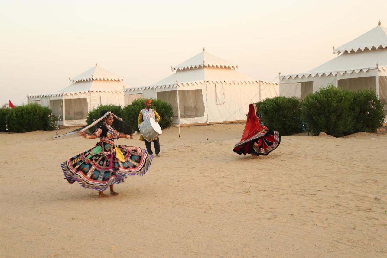 Sunny Desert Camp Kūri 외부 사진