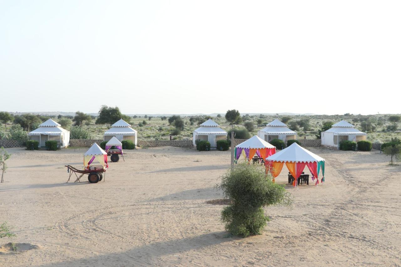 Sunny Desert Camp Kūri 외부 사진