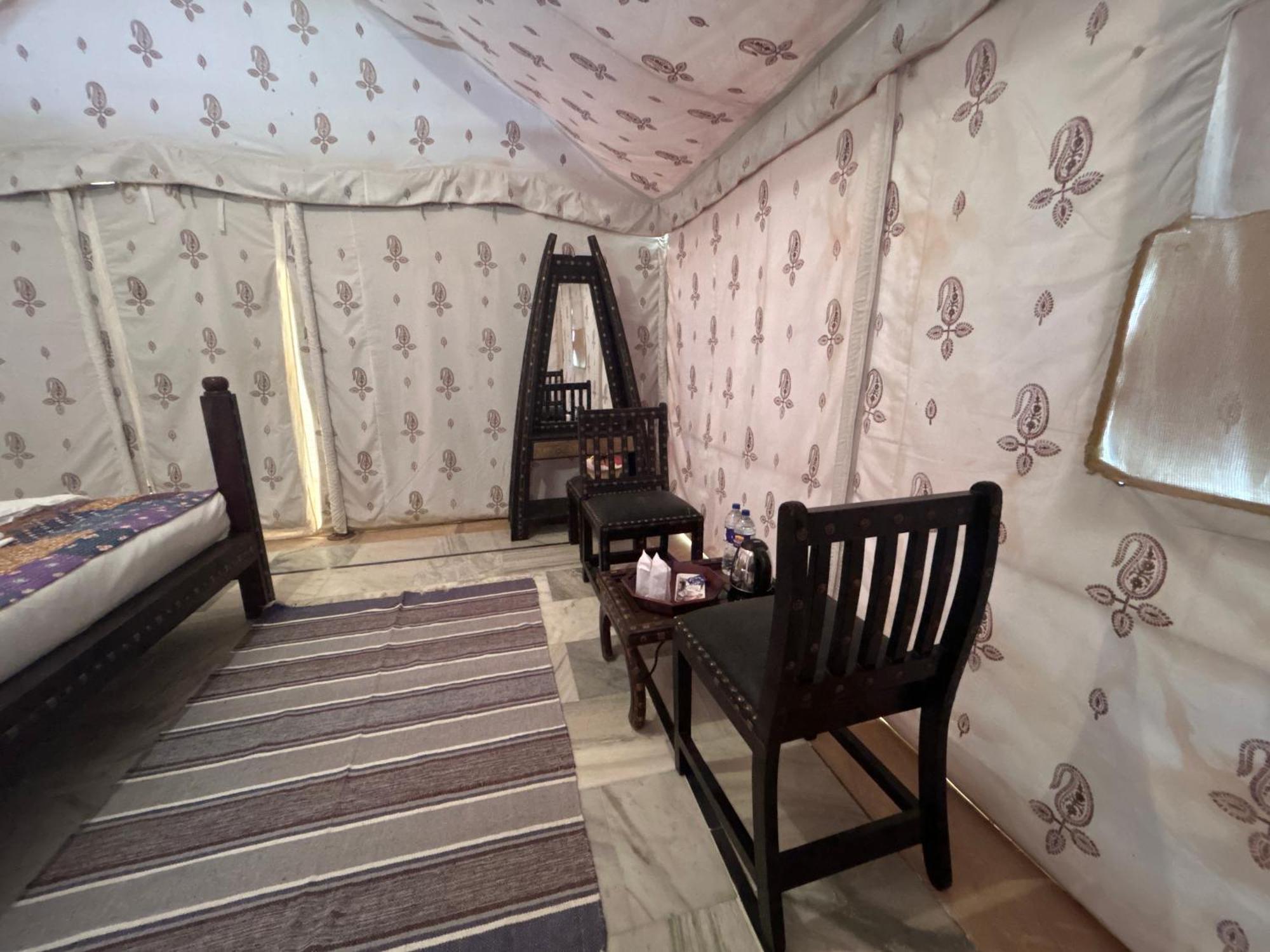 Sunny Desert Camp Kūri 외부 사진