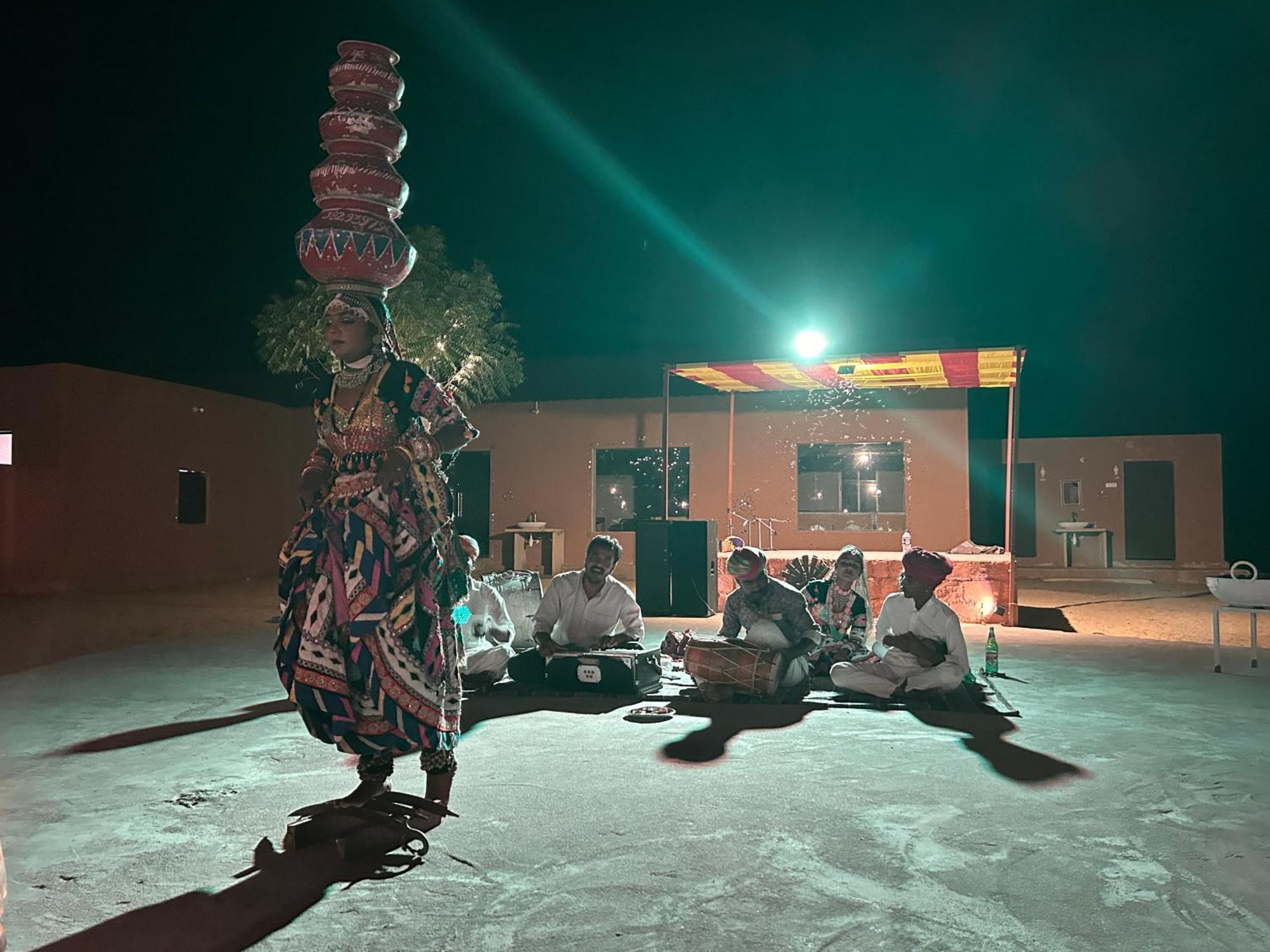 Sunny Desert Camp Kūri 외부 사진