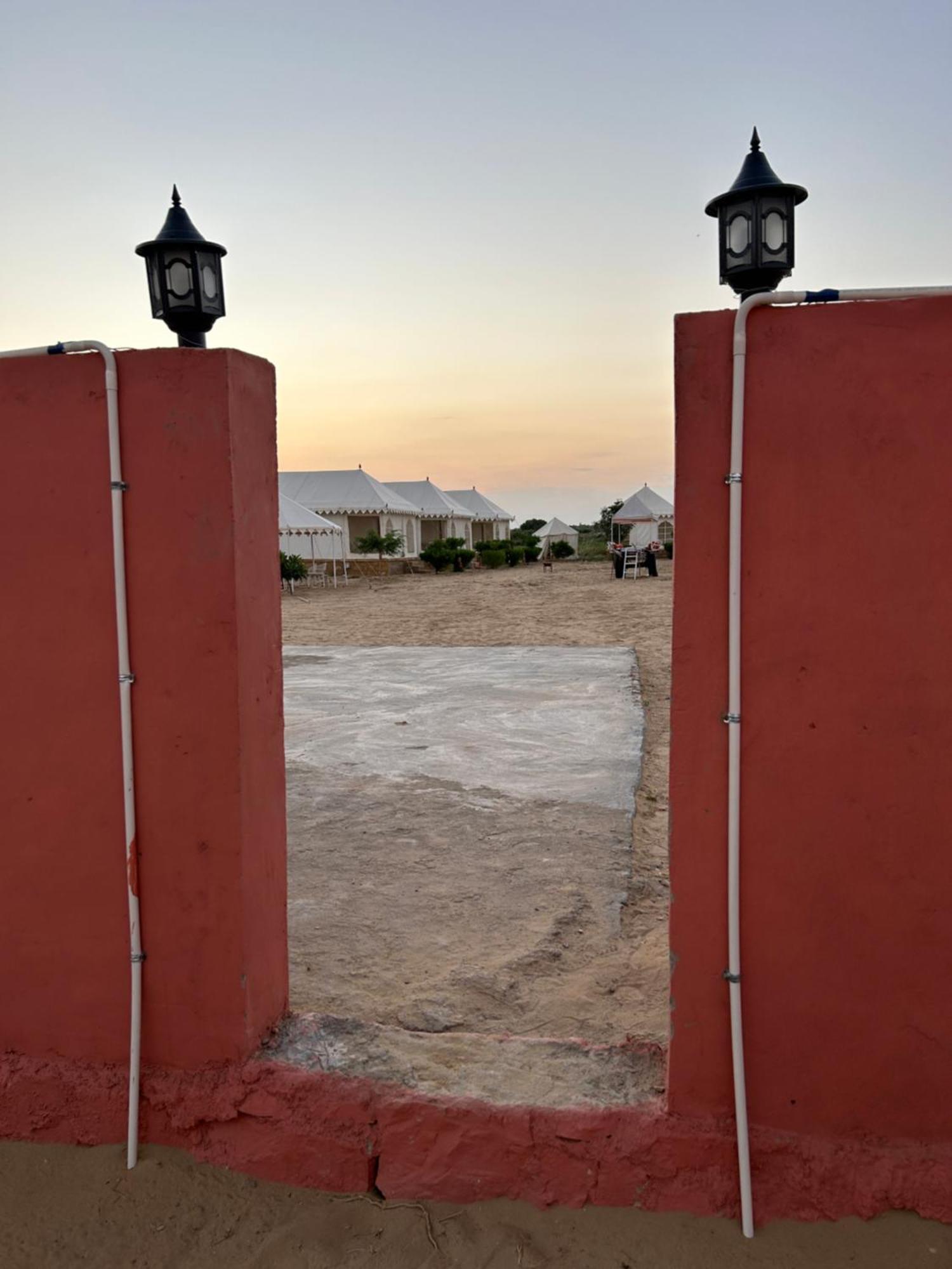 Sunny Desert Camp Kūri 외부 사진