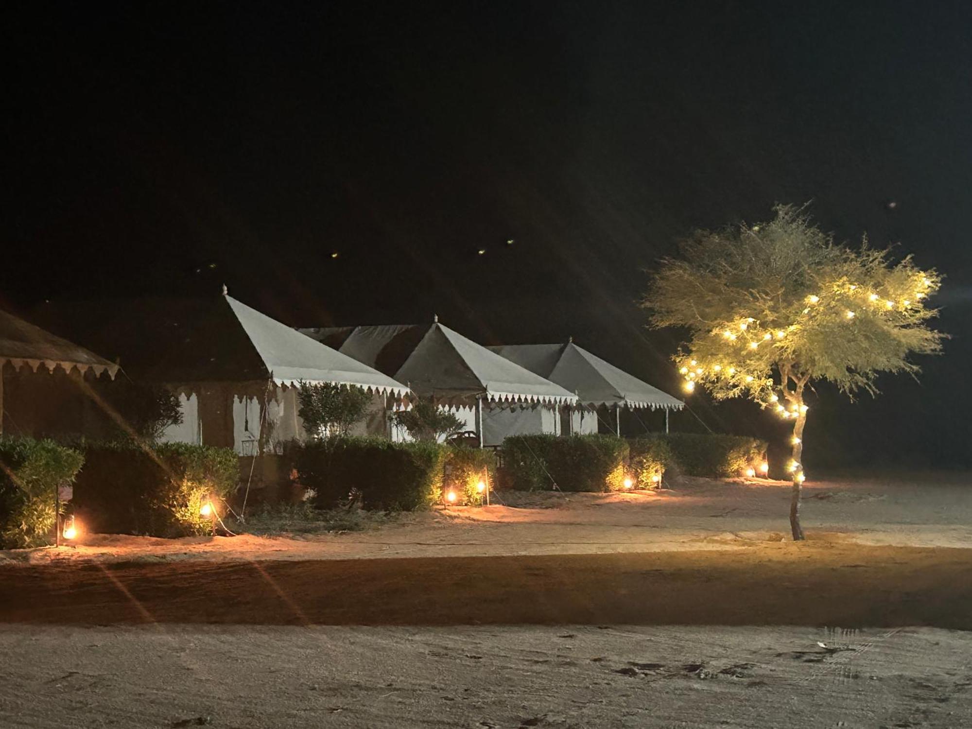 Sunny Desert Camp Kūri 외부 사진