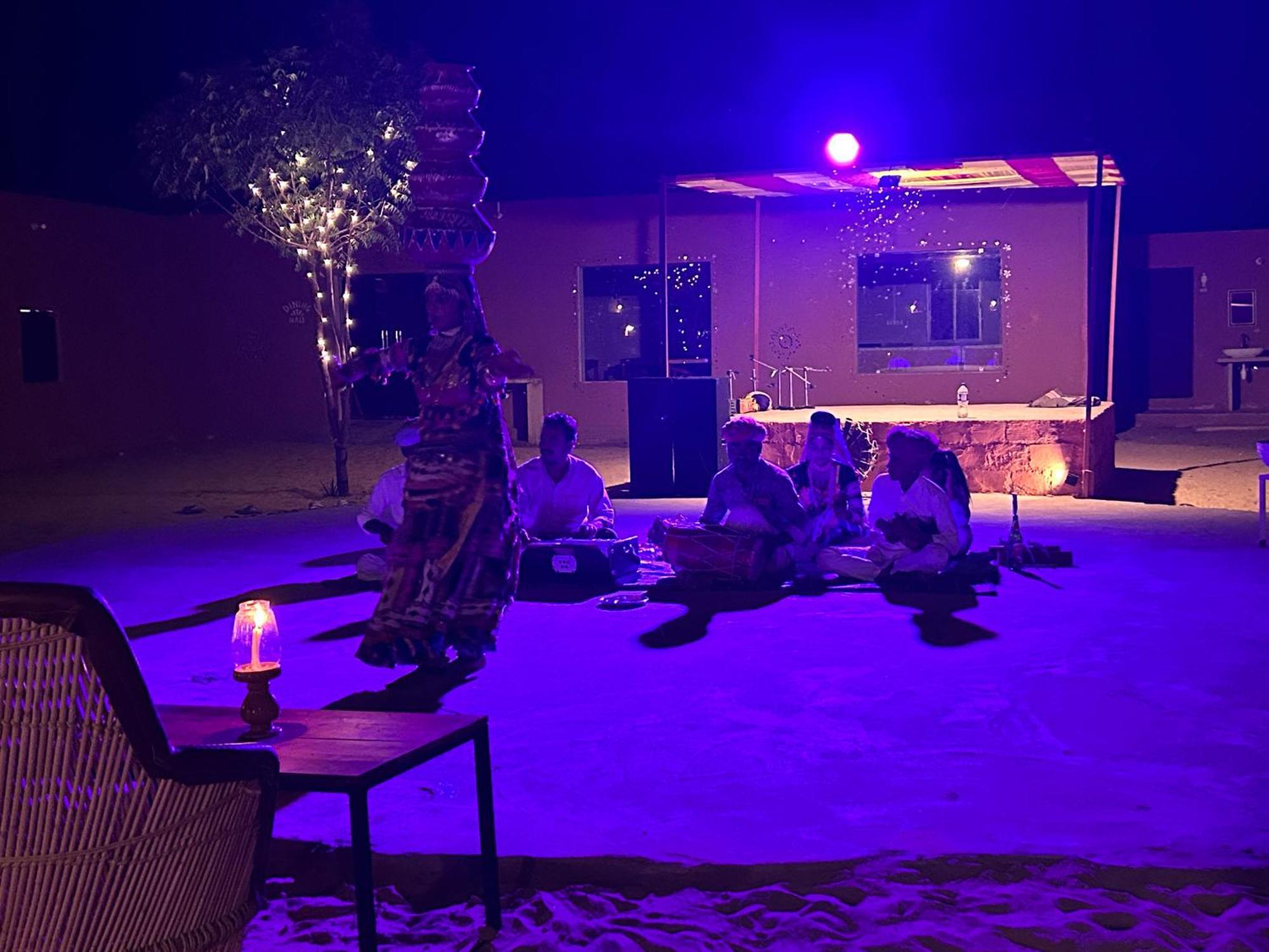 Sunny Desert Camp Kūri 외부 사진