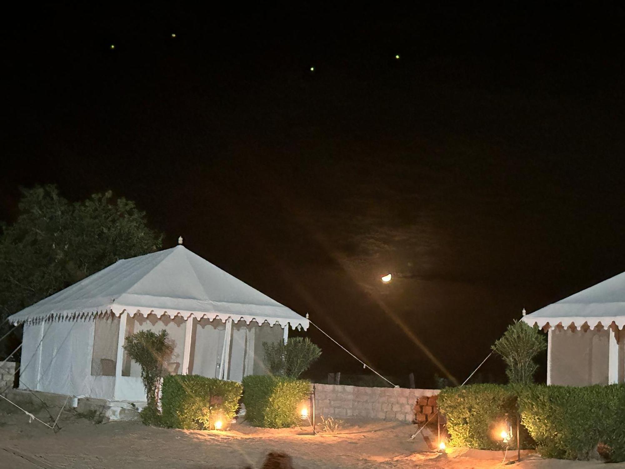 Sunny Desert Camp Kūri 외부 사진
